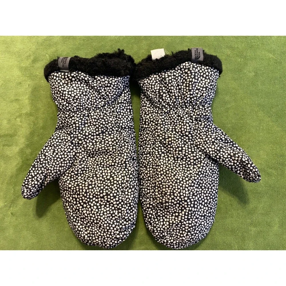 The North Face Girls Youth Faux Fur Lined Mittens Size L